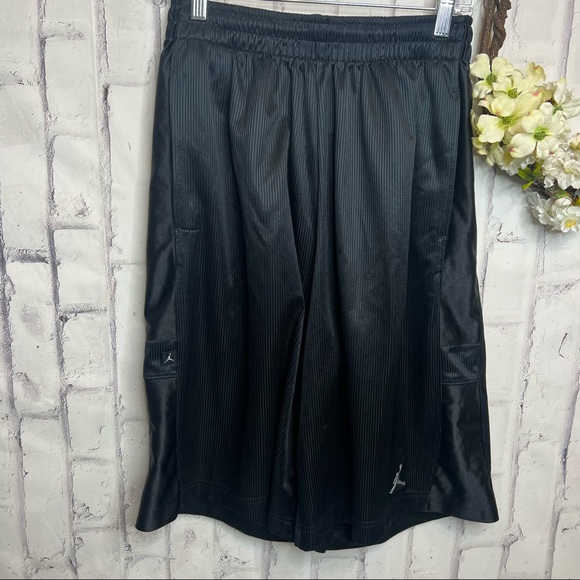 Nike Air Jordan Sri-fit black mesh stripes black basketball shorts - Picture 2 of 11